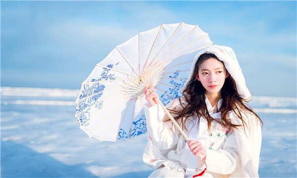 福州试管代怀生子多少钱一个？助孕之路的费用分析与方案选择
